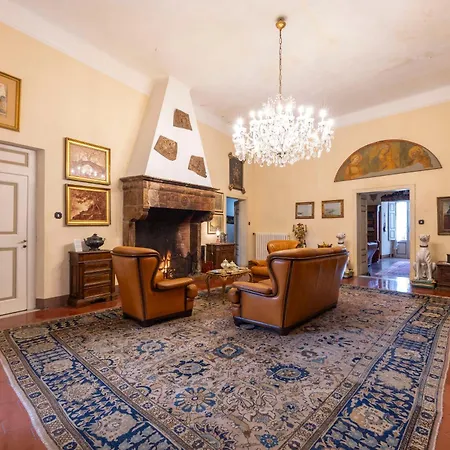 Castello Di - Lechner - Residenza D'epoca Maison d'hôtes Sovicille