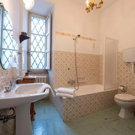 Castello Di - Lechner - Residenza D'epoca Maison d'hôtes